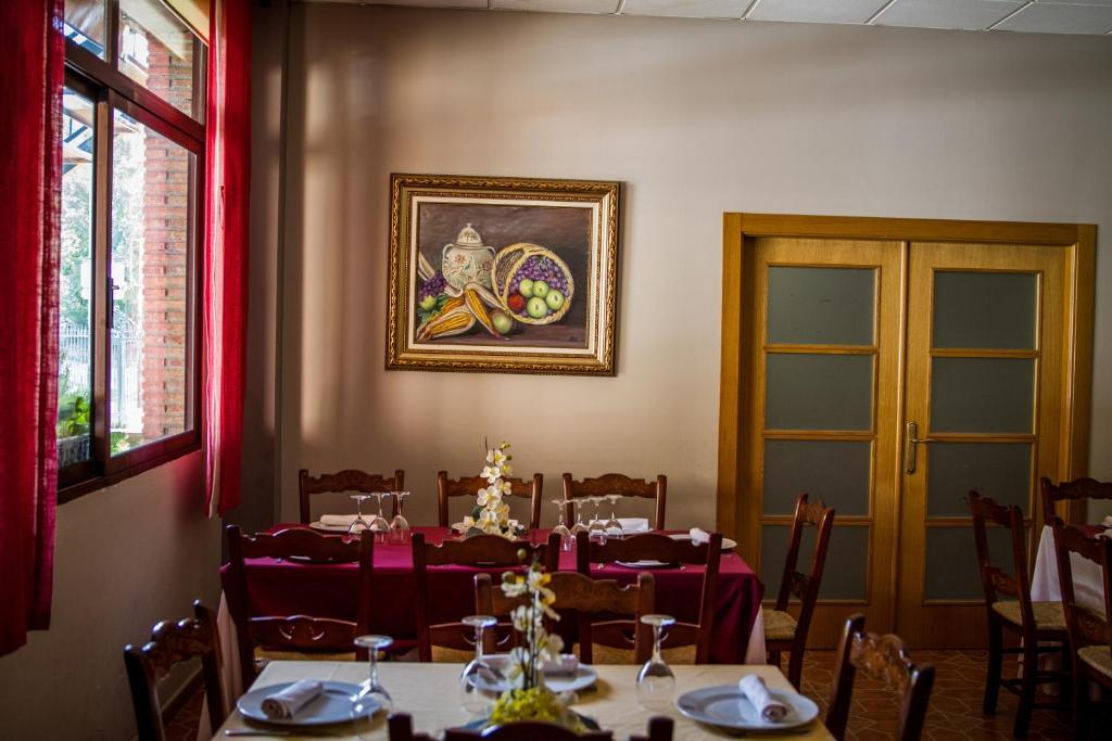 Hostal Rural El Nacimiento Deifontes ภายนอก รูปภาพ