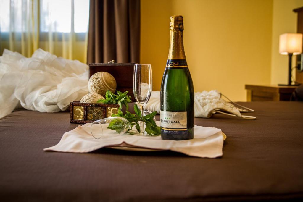 Hostal Rural El Nacimiento Deifontes ห้อง รูปภาพ